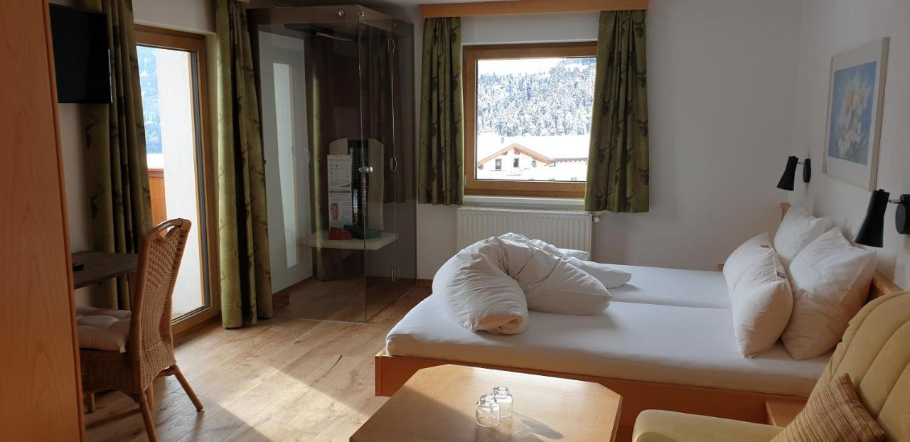 Hotel Garni Jaegerheim Serfaus Exterior photo